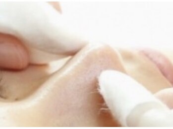 エルアムール(Aile Amour)/毛穴エクストラクション