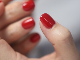 真紅/柳津ネイルサロン