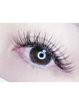 ボリュームのある目元にしたい