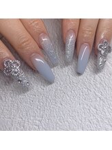 アトレ(attrait)/水色グラデスカルプ