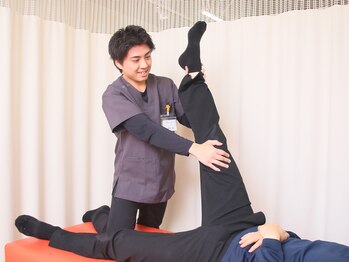 ほねつぎ つくば梅園はりきゅう接骨院/男性から大好評★ストレッチ!