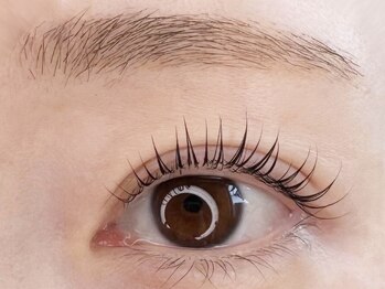 ミング(mming)の写真/《半個室の落ち着いた空間でリラックス》アイブロウ/マツパ/まつエク/耳つぼジュエリー等豊富なメニュー♪