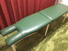 椎名亮 整体院/使用する施術ベッドです