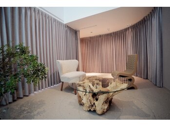 クリニカルボーテ 心斎橋院(CLINICAL BEAUTE)/店内は洗練された大人空間