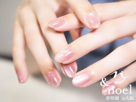 キラキラマグネットネイル