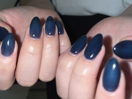 ネイビーカラー