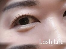 ウヌアイサロン(Un. eye salon)/韓国風束感まつ毛デザイン！