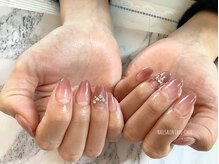 シュシュ(Chou-Chou)/グラデーションネイル