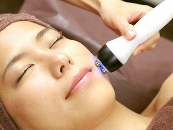 ハルミ 美容整体 新宿店(Harumi)/ハイパーナイフで小顔にも♪ 