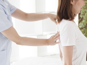 アライメントトウキョウ 表参道(Alignment TOKYO)の写真/【女性のお客様にオススメ】身体のプロが行う「本格的 姿勢矯正」！当店人気のメニューになります！