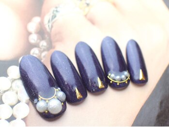 ネイルサロン ティディ(TIDY)/上品なパールネイル