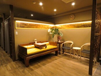 阿里郎リラクゼーション 吉祥寺本店/明るい《店内》