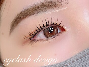 トリニティ ビューティーアンドヘルス(Trinity Beauty&Health)/まつ毛パーマ ラッシュリフト