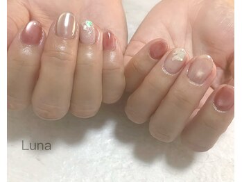 ルナ(Luna)/