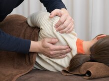 腰痛 骨盤矯正 肩こり 猫背矯正 あおば整体院 ポートウォークみなとの雰囲気（港区で整体をお探しなら当店へ[整体/骨盤矯正/肩こり/腰痛]）