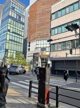 スリーアイ(THREE EYE)/扉出て頂くとNU茶屋町見えます！