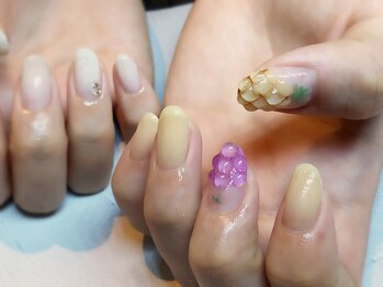 エムネイル(Ｍ)/フルーツネイルちぐはぐネイル♪