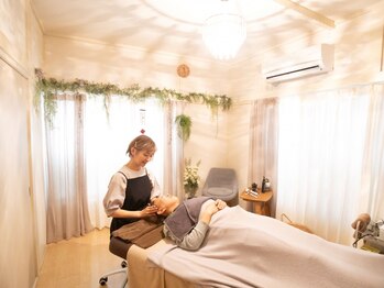 ねむりの止まり木/ヘッドスパ施術風景