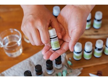 道草/専門家がアロマをブレンド