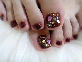 アミュリー ネイル アトリエ(Amury nail atelier)/ボルドー シンプルネイル シェル