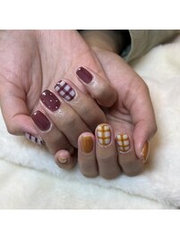 アシメチェックネイル