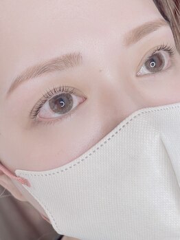 ランプシー(Lampsi)の写真/【清潔感溢れるお顔に☆】美眉アイブロウで垢抜けを目指しませんか?"ふわっ"とナチュラルな理想の形に♪