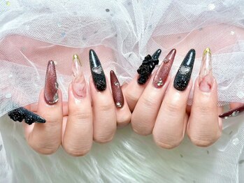 ダイヤモンドネイルスタジオ ニシニッポリ(Diamond Nail Studio Nishinippori)の写真/高技術×持ちの良さを定額で。イベントに最適な華やかデザインから「つけ放題」まで、理想を叶える安心価格