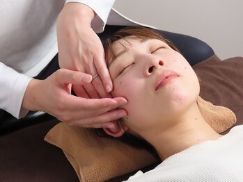 ハリラボ 仙台上杉店(hari Lab.)の写真/美容鍼×芸能人御用達の最先端美容エステの融合のエイジングケア《ほうれい線美容鍼+マッサージ90分¥3980》