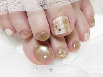 Valentine foot nail