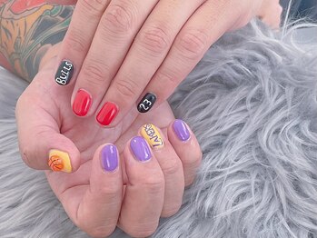 ニナズネイル(Nina's Nail)/4本アート