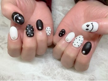 ネイルキュート アンド クールラッシュ 亀有店(nailcute & CoolLash)/ニコちゃんネイル