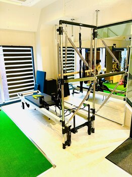 ビースタイル(b-style)/ピラティスリフォーマータワー