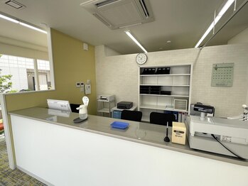 鶴瀬駅前鍼灸接骨院/年中無休で受付しております。