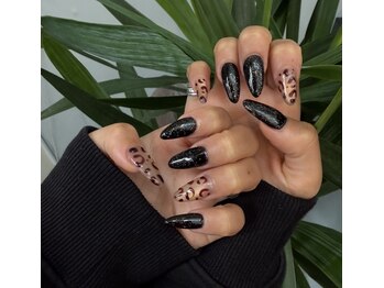 コット ネイル(cotto nail)の写真/手描きフラワーネイルが人気♪