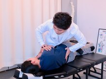 イーク 丸の内カイロプラクティック整体/腰の施術