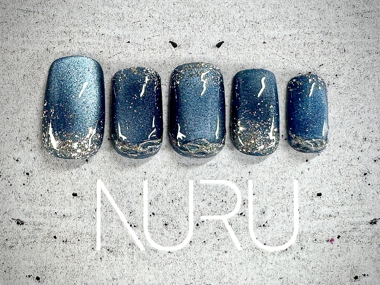 2026年冬トレンド】個性派ネイルのネイルデザイン集｜人気順