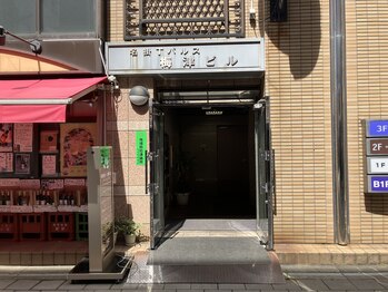 モーム 仙台駅東口店(mo-mu)/ビルの入口