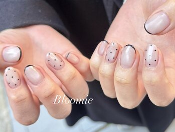 サロン ブルーミー 大井町店(Salon Bloomie)/黒ドットスキニーフレンチ