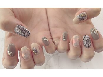 トータルビューティーステラ(TOTAL BEAUTY STELLA)/キルティングネイル＋ツイード