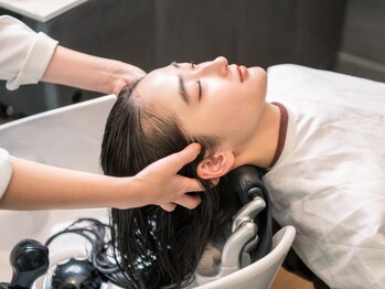 メゾンコーセー ハラカドの写真/≪原宿の美容体験型施設メゾンコーセー≫プロのスタイリストによる髪質診断ヘッドスパケア3,300円～