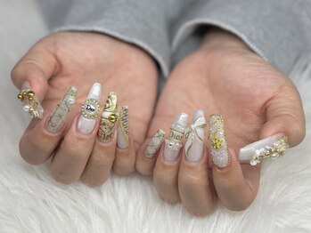 アネラ(ANERA)/Diorネイル