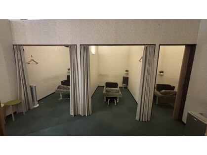 イヤシス アルプラザ敦賀店の写真