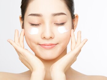 ベル シェーブ(BELL SHAVE)の写真/眉ワックス脱毛で眉の形のお手入れをしてみませんか？お顔の脱毛も人気の秘密♪お肌のトーンUPにも◎