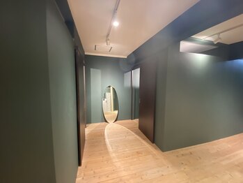 ハリトマト 梅田中崎/院内風景