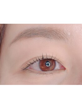 ナチュラル上品な目元にしたい