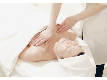 ポーラ ザ ビューティ 津田沼店(POLA THE BEAUTY)/デコルテケア　1