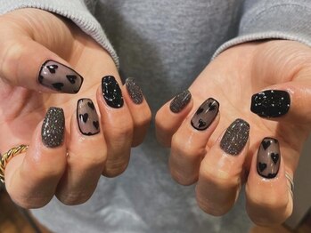 ウェイビーズ ネイル(wavy's.nail)の写真/『人気美容院H &WAVY'SからネイルサロンNEWOPEN☆★』大人でワンランク上のオシャレは指先から...*