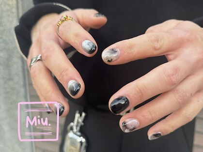 ミュー(Miu.)の写真