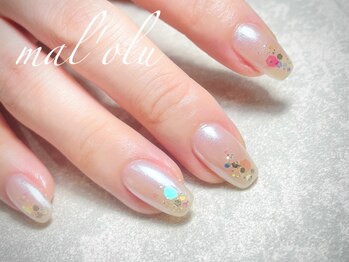 マロル(mal'olu)/オーロラミラーネイル¥12350
