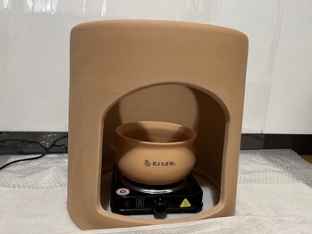 香音(カノン)/黄土の椅子と黄土の壺